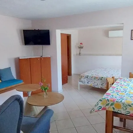 το σπιτάκι της λυδίας Apartment *