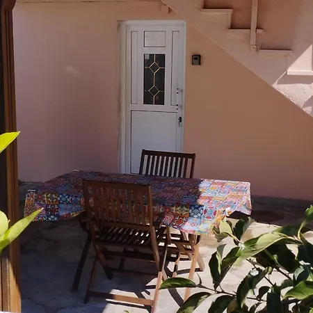 το σπιτάκι της λυδίας Apartment *